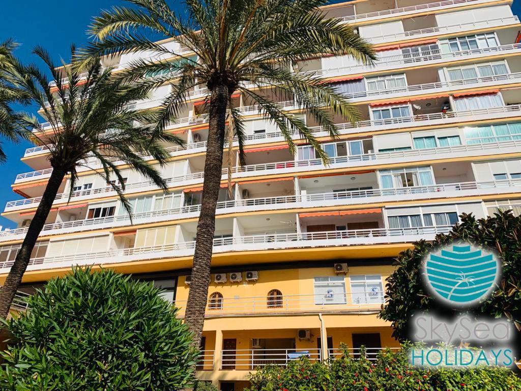 Апартаменты Skysea Holidays La Carihuela Торремолинос Экстерьер фото
