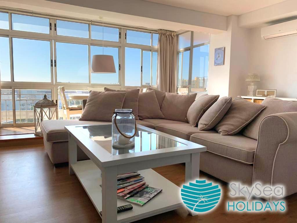 Апартаменты Skysea Holidays La Carihuela Торремолинос Экстерьер фото