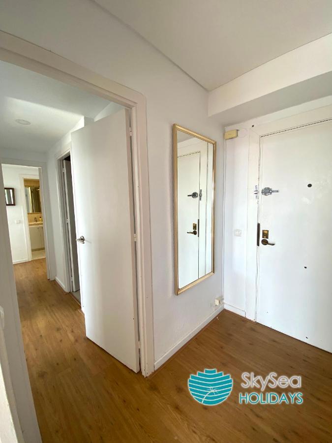 Апартаменты Skysea Holidays La Carihuela Торремолинос Экстерьер фото